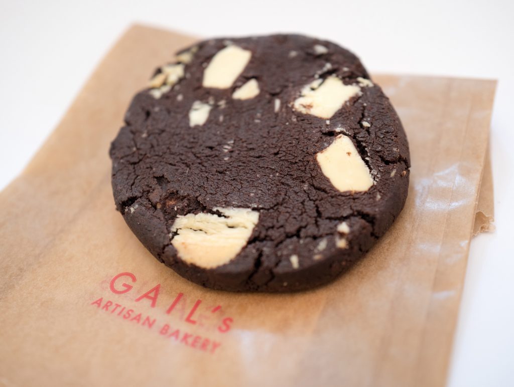 Gail's artisan bakery - Reserve chocolate chip cookie