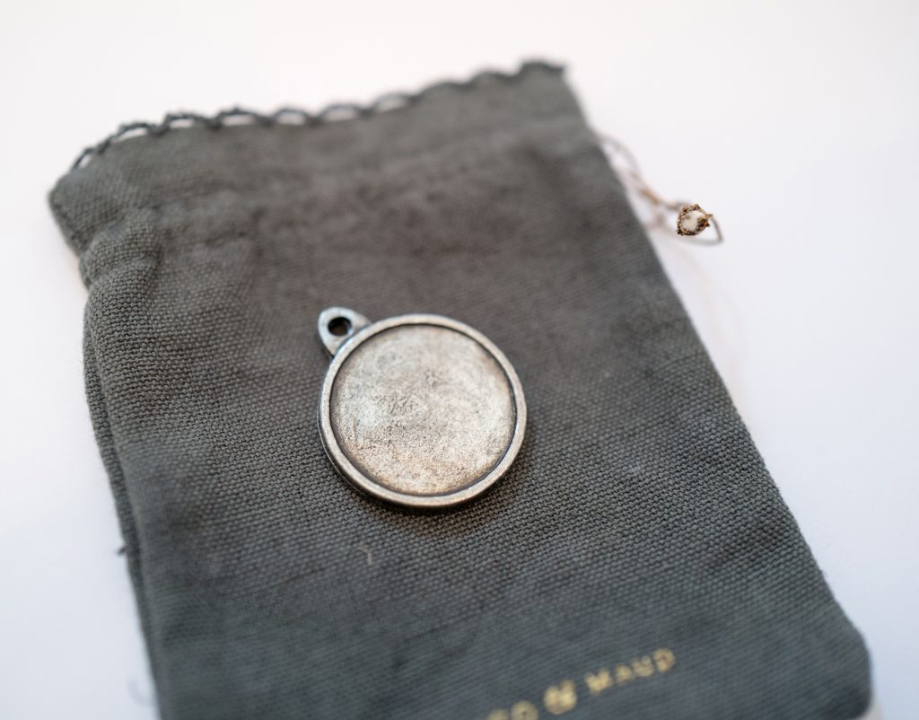 Mungo & Maud dog tag