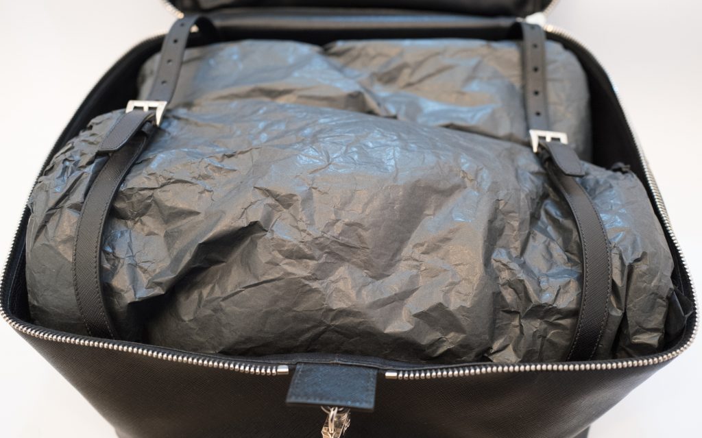 Prada weekender -Inside bag