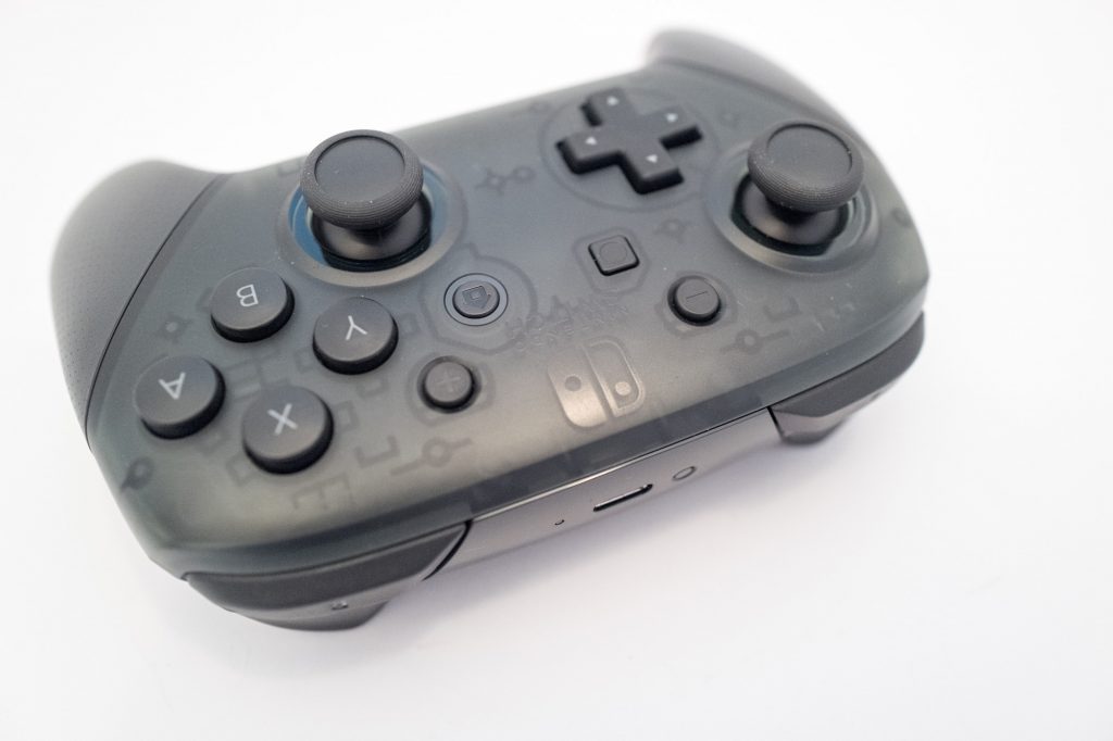 Nintendo Switch - Pro controller