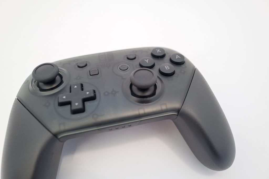 Nintendo Switch - Pro controller