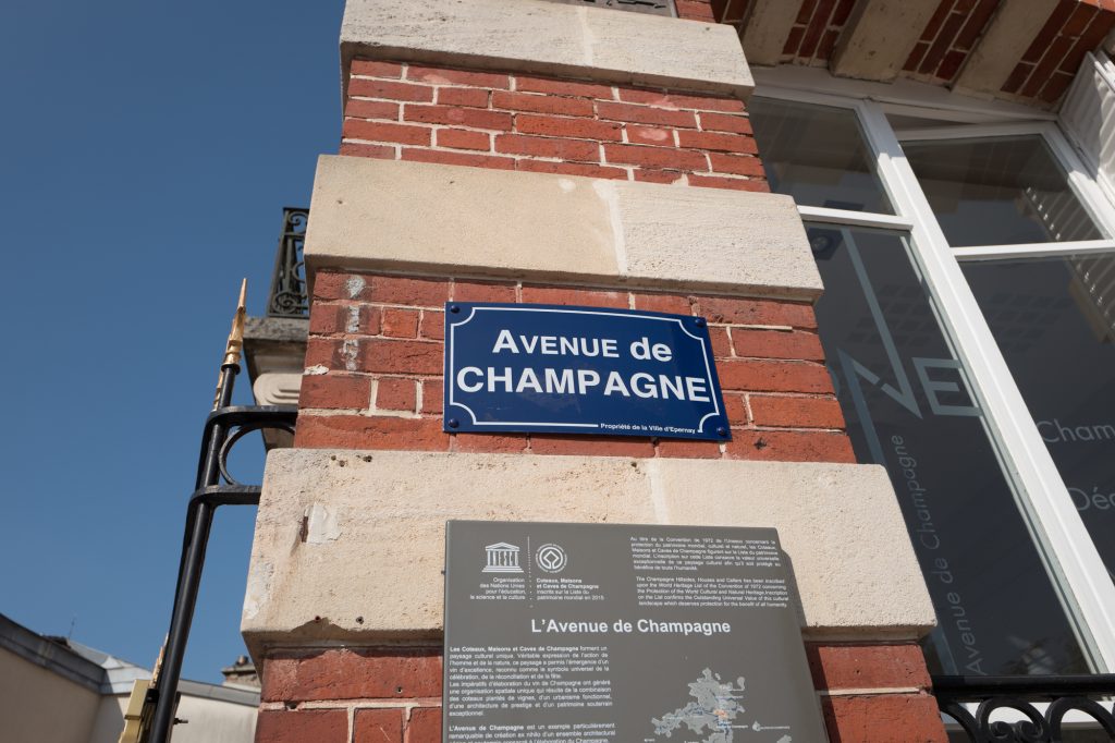 Avenue de champagne